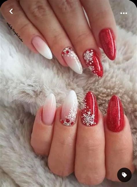 Pin By Emily Ingalsbe On Acrylics Gel Nails Holiday Nails Christmas