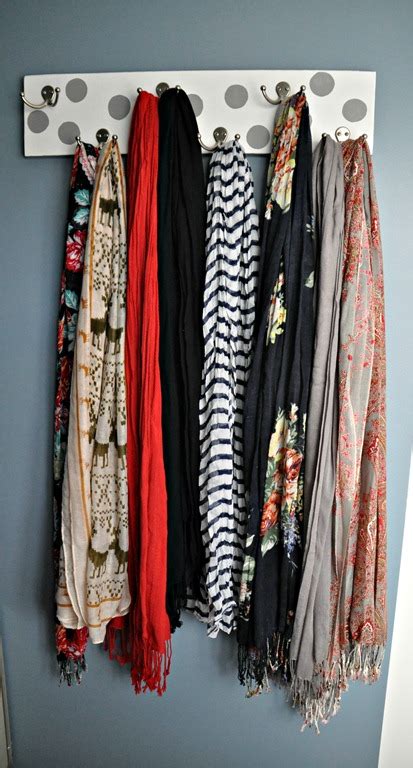 15 Super Simple Ways To Organize Scarves