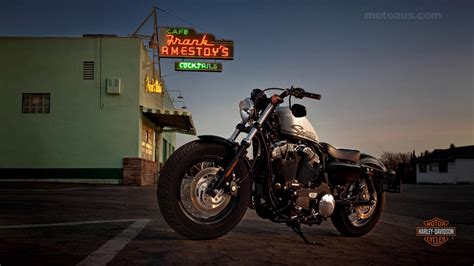 Silver And Black Cruiser Motorcycle Harley Davidson Motorcycle HD