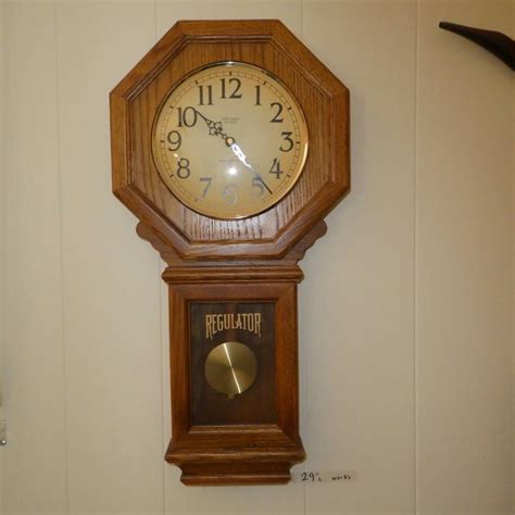 Lot 107 “verichron” Quartz Model No Ds 4875 Battery Operated Regulator Wall Clock W