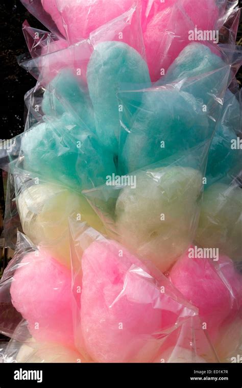 Cotton Candy Hawker Hi Res Stock Photography And Images Alamy