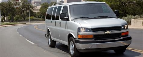 10 Passenger Vans For Businesses And Families 2022 Update Automotozine