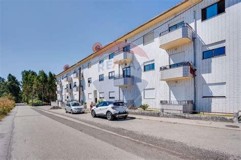 Apartamento T3 à venda na rua Padre Albergaria Ul Macinhata da Seixa