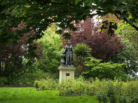 Queen Square | Bloomsbury Squares & Gardens