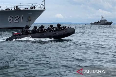 Di Perbatasan Ambalat Perairan Nunukan Kri Latihan Vbss Dan Tempur