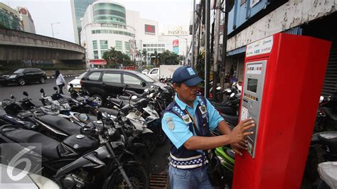 Jakarta Butuh 978 Mesin Parkir Elektronik Foto Liputan6