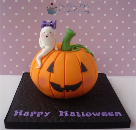 Halloween Pumpkin Cake - CakeCentral.com