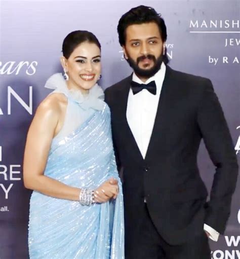 Riteish Deshmukh And Genelia Dsouza Compliment Each Other At Mijwan