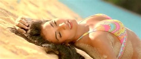 Sonal Chauhan Nude Pics Page 1