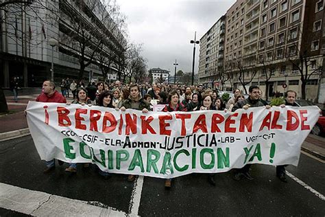 Manifestaci N En Vitoria De Funcionarios De Justicia Pa S Vasco