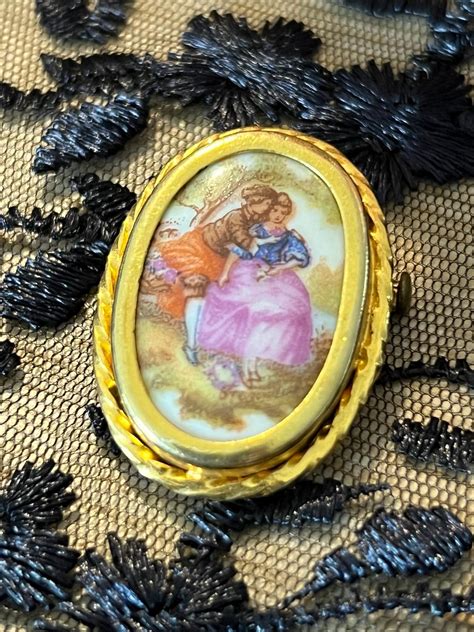 Broche En Porcelaine De Limoges Courtships France Oval Hand Painted