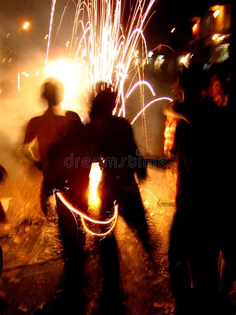 Cool Fireworks Indian Children Play With Fireworks During Diwali