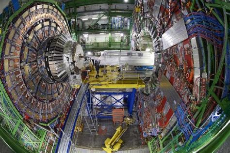 El Cern Anuncia El Futuro Colisionador Circular De Km