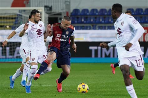 Bremer Fa Gioire Il Toro E Mette Nei Guai Il Cagliari Prima Vittoria