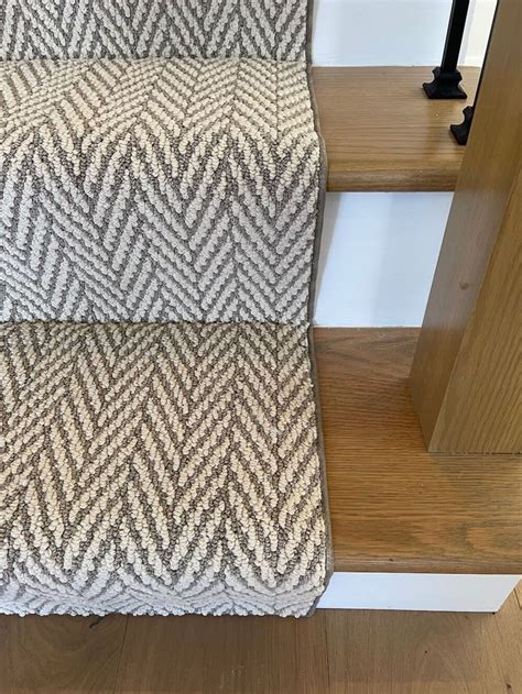 Anderson Tuftex Plaza Taupe Herringbone Stair Runner