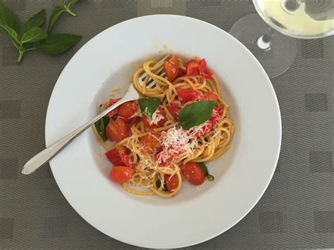 Kitchen In The Sand Spaghetti With Cherry Tomatoes And Basil