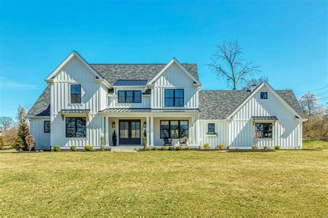 Lux Modern Farmhouse in Town & Country, MO | Hibbs Luxury Homes