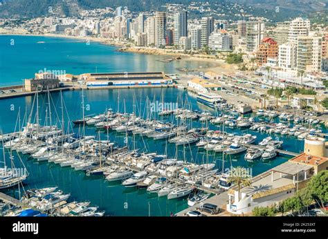 CALPE ESPAÑA 27 DE ENERO de 2022 Vista del puerto pesquero de Calpe