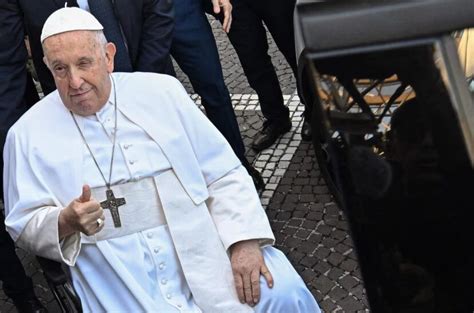 El Papa Francisco Sali Del Hospital Tras Su Operaci N Abdominal