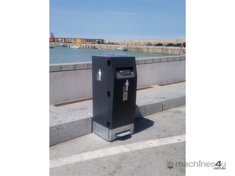 New 2020 Orwak Ray Hands Free Solar Powered Waste Compactor Bin Outdoor