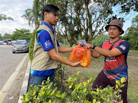 Abim Johor Edar Bantuan Kepada Mangsa Banjir Di Sekitar Segamat And Batu