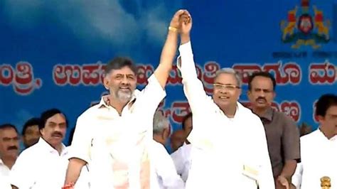 Siddaramaiah Takes Oath As Karnataka S 24th Chief Minister Dk Shivakumar As Deputy Cm