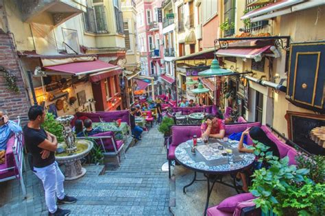 The Ultimate Guide to Beyoğlu & Taksim: 18 Best Things To Do