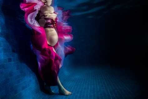 Underwater Maternity Photography - Angie - Sebi Messina Photography