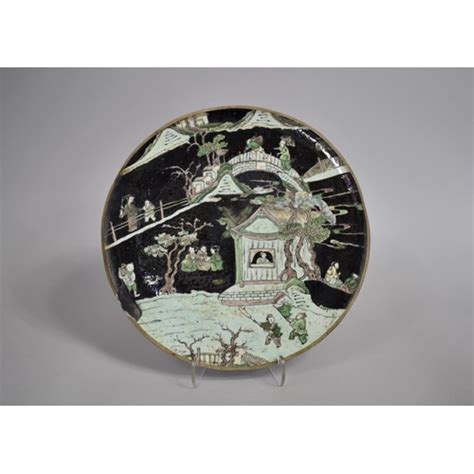 A Th Th Century Chinese Porcelain Dish Decorated In The Famille