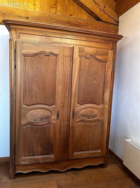 Armoire Ancienne En Noyer Canton Vaud Anibis Ch