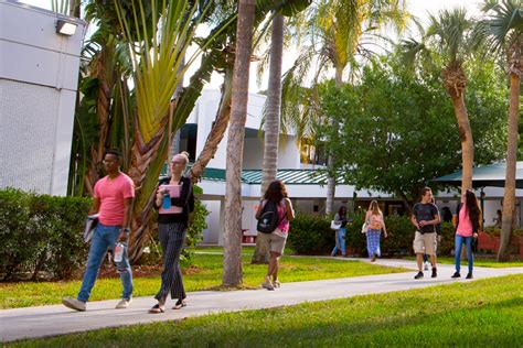 Pbsc Expecting Another Enrollment Hike Palm Beach State News