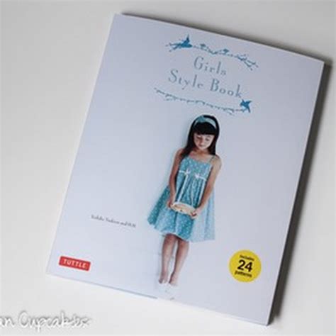 Sweeter Than Cupcakes: Book Review–Girls Style Book