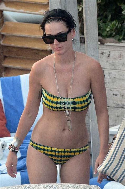 Softly Temperature 50 PHOTOS Katy Perry Displays A Colorful Bikini In