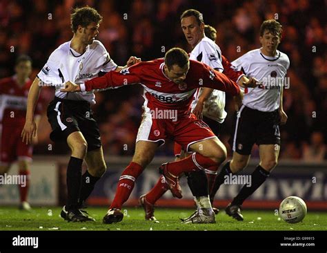 Middlesbrough S Mark Viduka Holds Off Charlton Athletic S Hermann