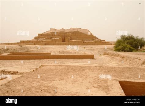 Ziggurat at Chogha Zanbil, Iran Stock Photo - Alamy