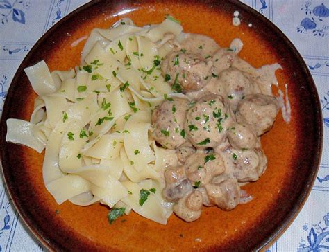 Köttbullar mit Champignon Rahmsauce von Crashkoch Chefkoch de