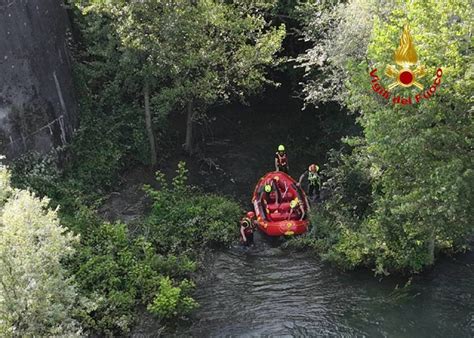 Ancora senza esito le ricerche dell operaio caduto venerdì nel fiume