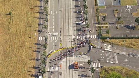 VIDÉO Tour de France femmes grosse chute dans le peloton à 1 km de l