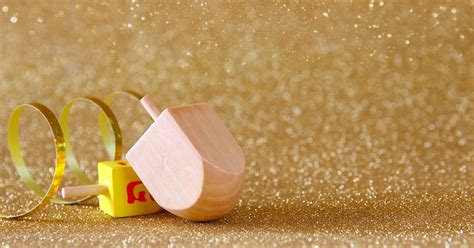 Dreidel Symbols Meaning : Jewish Symbols History Meaning And Importance ...