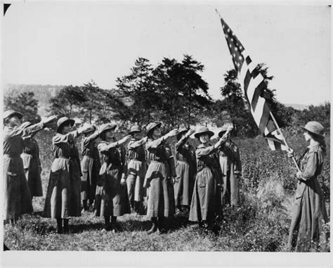 Girl Scouts Of The Usa Archival Item Ten Girl Scouts Salute An