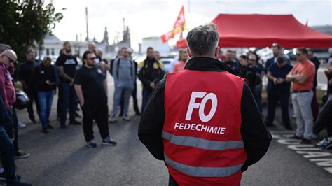 La Grève Sétend Chez TotalÉnergies Avec Lentrée Dun Nouveau Syndicat