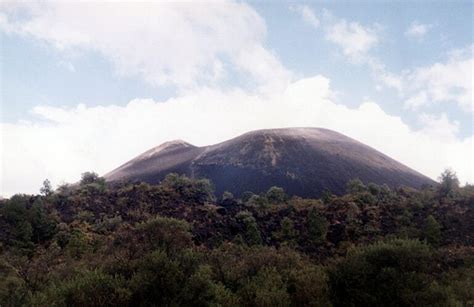 15 Fascinating Facts About Volcanoes Discover Walks Blog