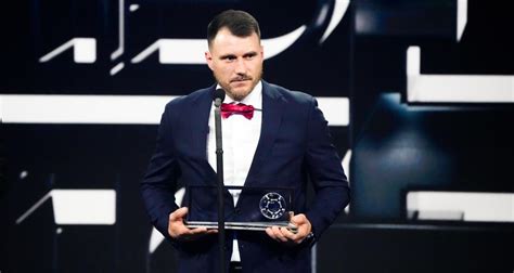 FIFA The Best Marcin Oleksy Remercie Le Football De Lui Avoir Permis