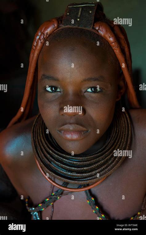 Jeune Fille Jeune Fille Africaine Banque De Photographies Et Dimages à Haute Résolution Alamy