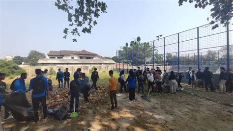 Sambut Mahasiswa Baru Universitas Bsi Kampus Cengkareng Lakukan Bakti