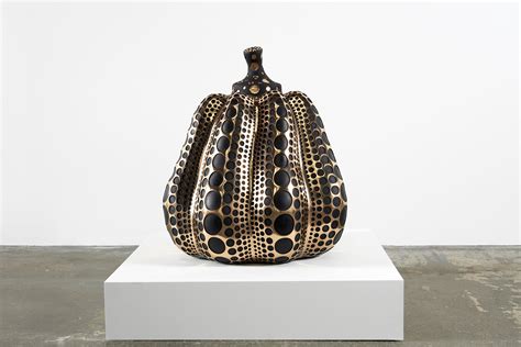 Yayoi Kusama Sculptures Paintings Mirror Rooms Divisare