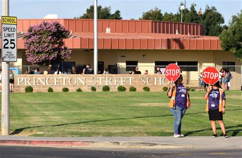 Dusd Celebrates First Day Of School The Delano Record