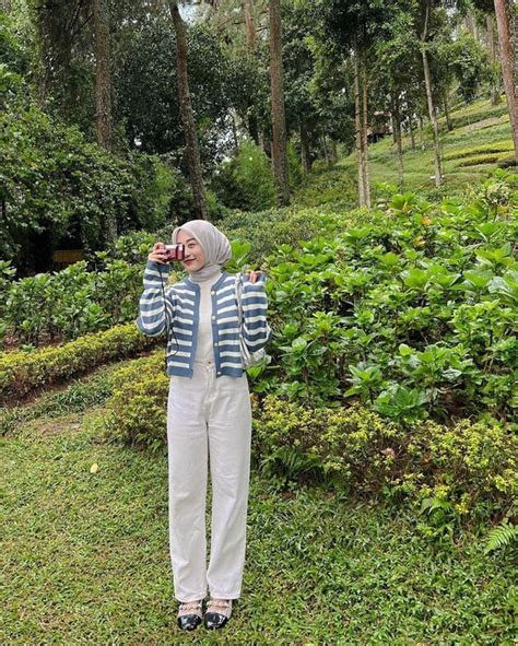 Inspo Ootd Hijab Hangout Menggunakan Kemeja Rok Kulot Maupun Gamis