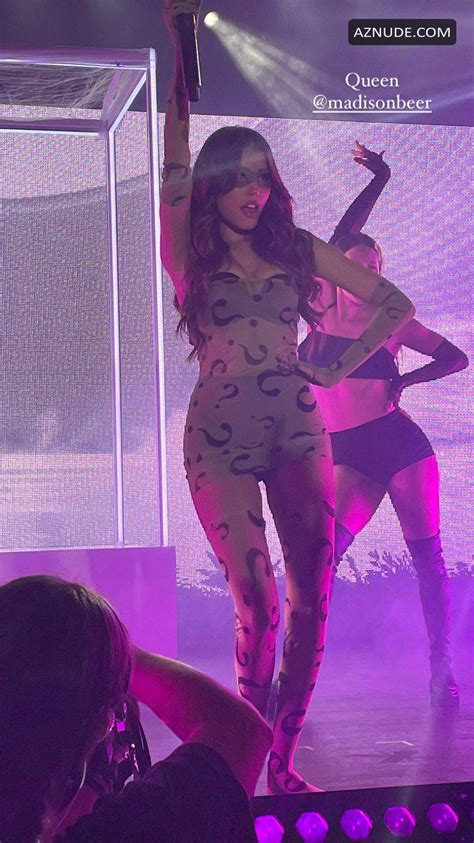 Madison Beer Sexy Seen Showing Off Her Ass At The Life Support Halloween Edition Concert In