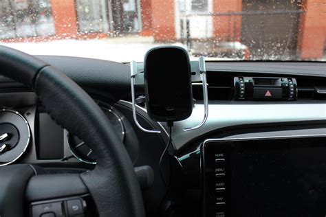 Держатель для телефона — Toyota Hilux (8G), 2,4 л, 2020 года ...